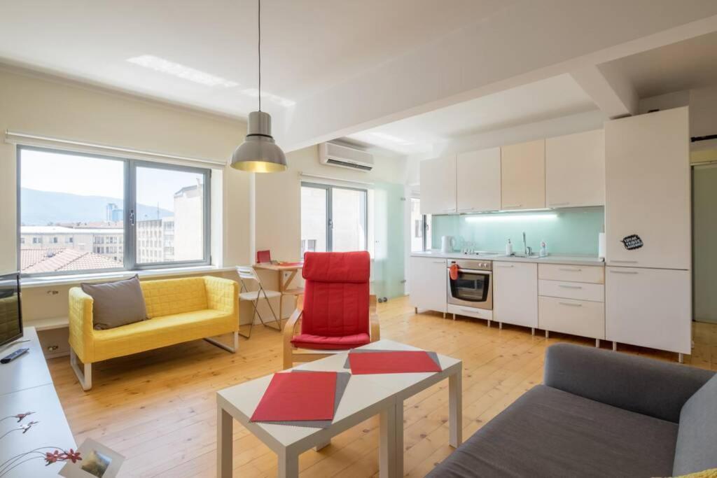 Home Is Where The Heart Is ~ 1-Bdr Central Charm Sofia Esterno foto